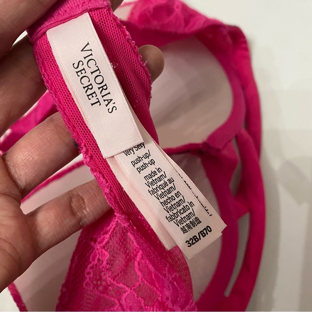 Victorias Secret Bra - Picture 3 of 3
